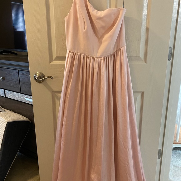 Beautiful formal dress! - Picture 6 of 6